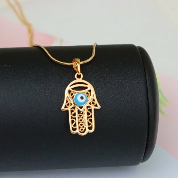 "Rose Gold Hamsa Hand Pendant with Blue Evil Eye and Filigree Design, XPPT1483 - Picture 5 of 12
